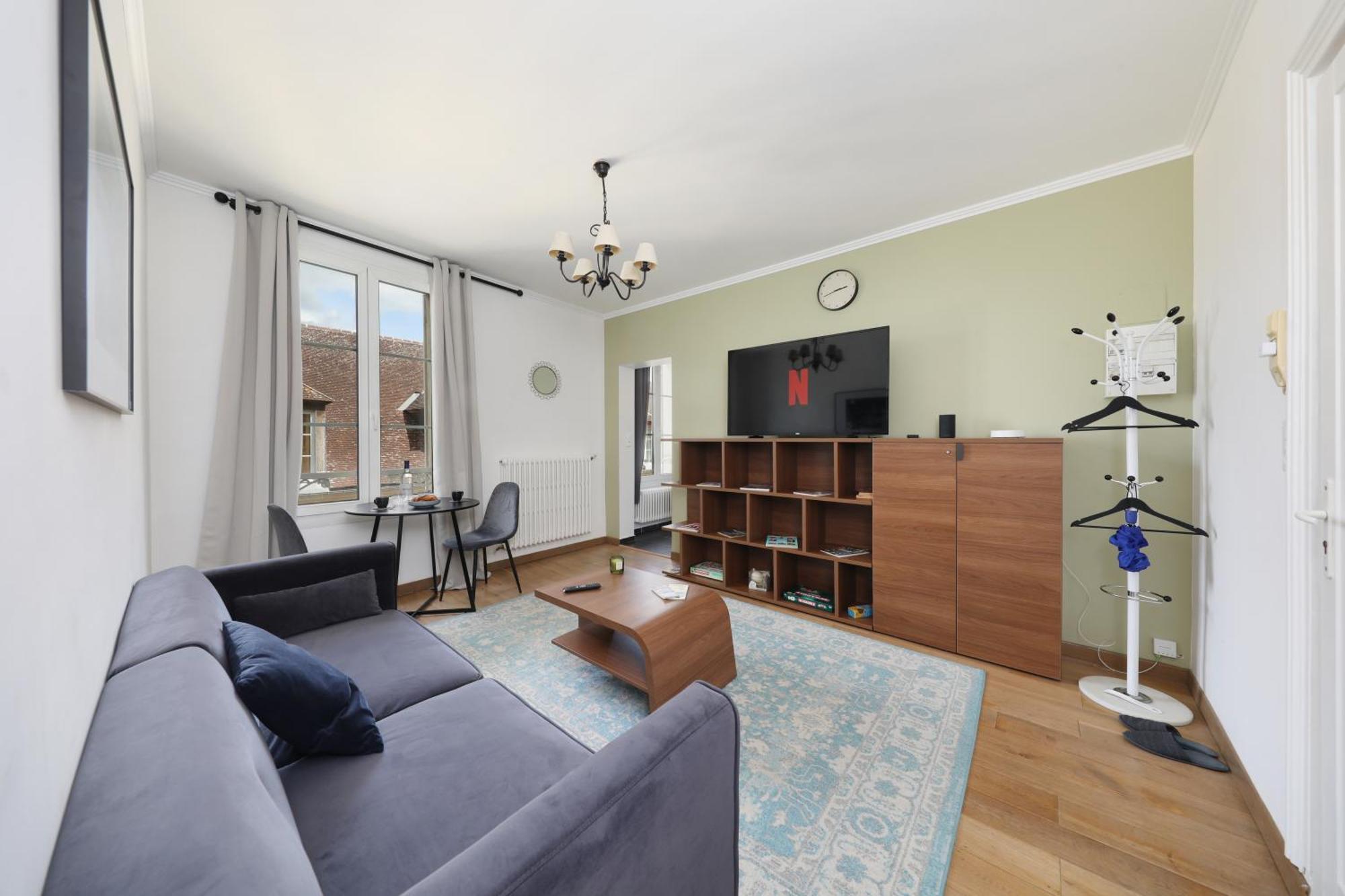 Charmant Appartement Dans Le Centre Ville, A 2 Minutes Du Palais Компьень Экстерьер фото